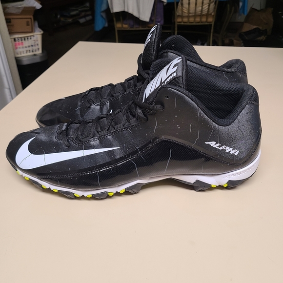 Nike Alpha Shark football cleats size 16 - Picture 1 of 7